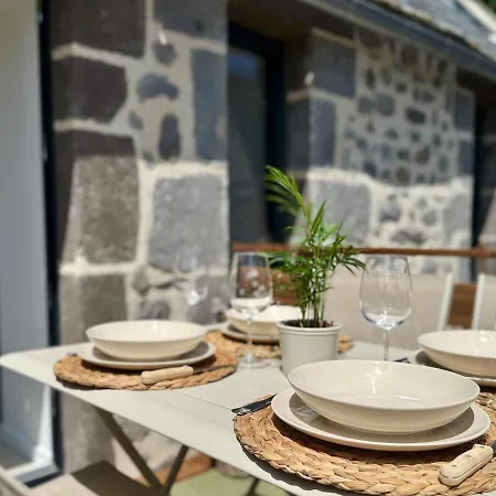 Chez Guytou * Chambon-sur-Lac