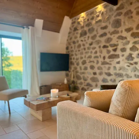 Сasa de vacaciones Chez Guytou *